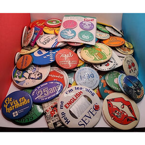 Lot Of 164 French Pins Mostly Vintage Quebec Canada Pinback Button Francais